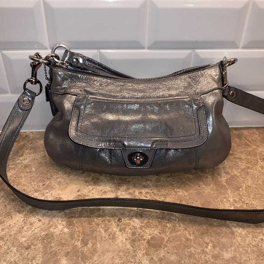 Coach crossbody bag in gun metal - Picture 2 of 4